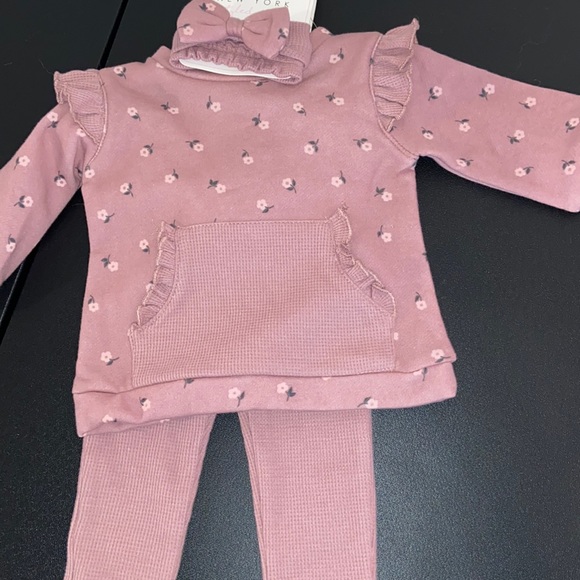 Nicole miller 6/9month set - Picture 3 of 5